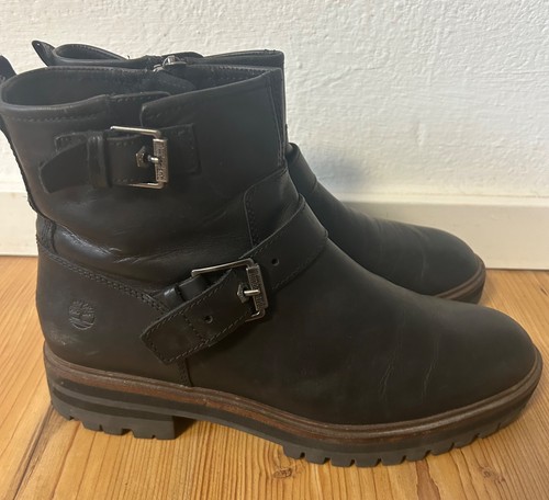 Neuwertige schwarze - neuwertige,,